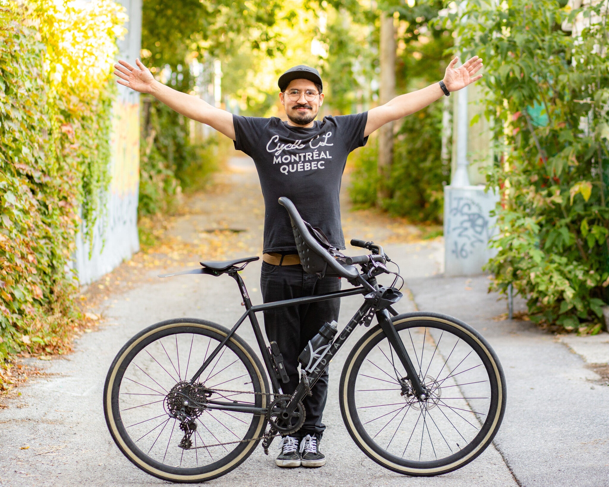 Leo's Landyacthz CB MKII Dad Bike
