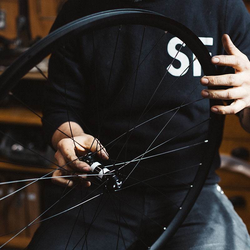 Front 700C Bassi Classic Road Black