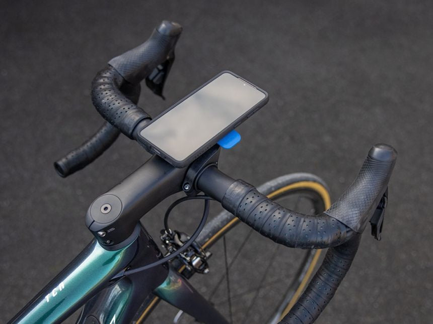 Quad Lock Out Front Smartphone Mount