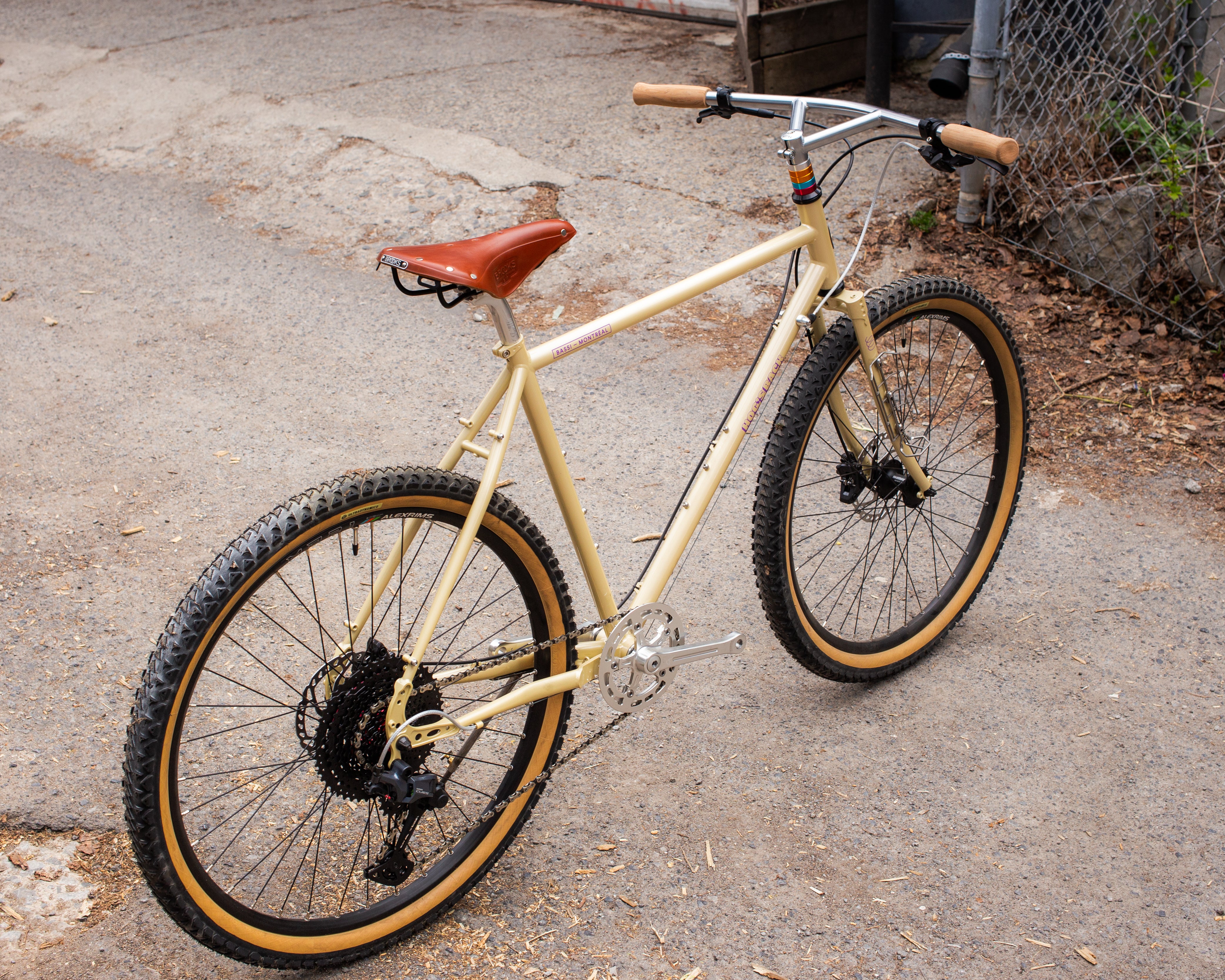 Vélo Complet sur mesure Bassi Hog's Back