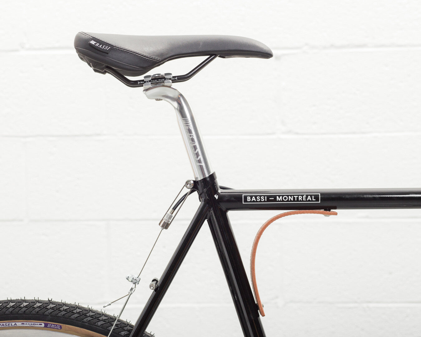 Bicyclette Complete Bassi Montreal V3 Randonneuse