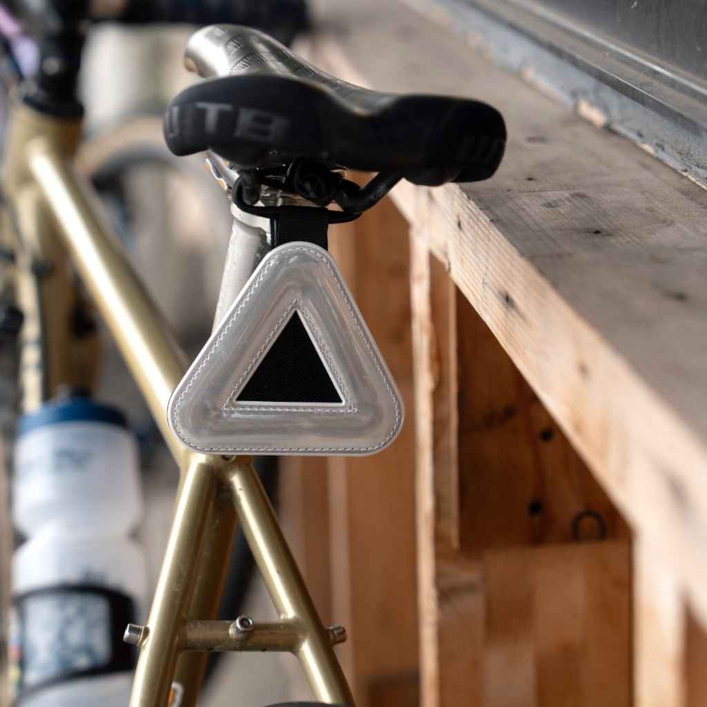Blue Lug Triangle Reflector – C&L Cycles