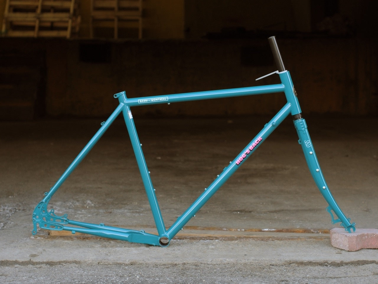 Bassi Hog's Back Frame - Scratch and Blemish Sale