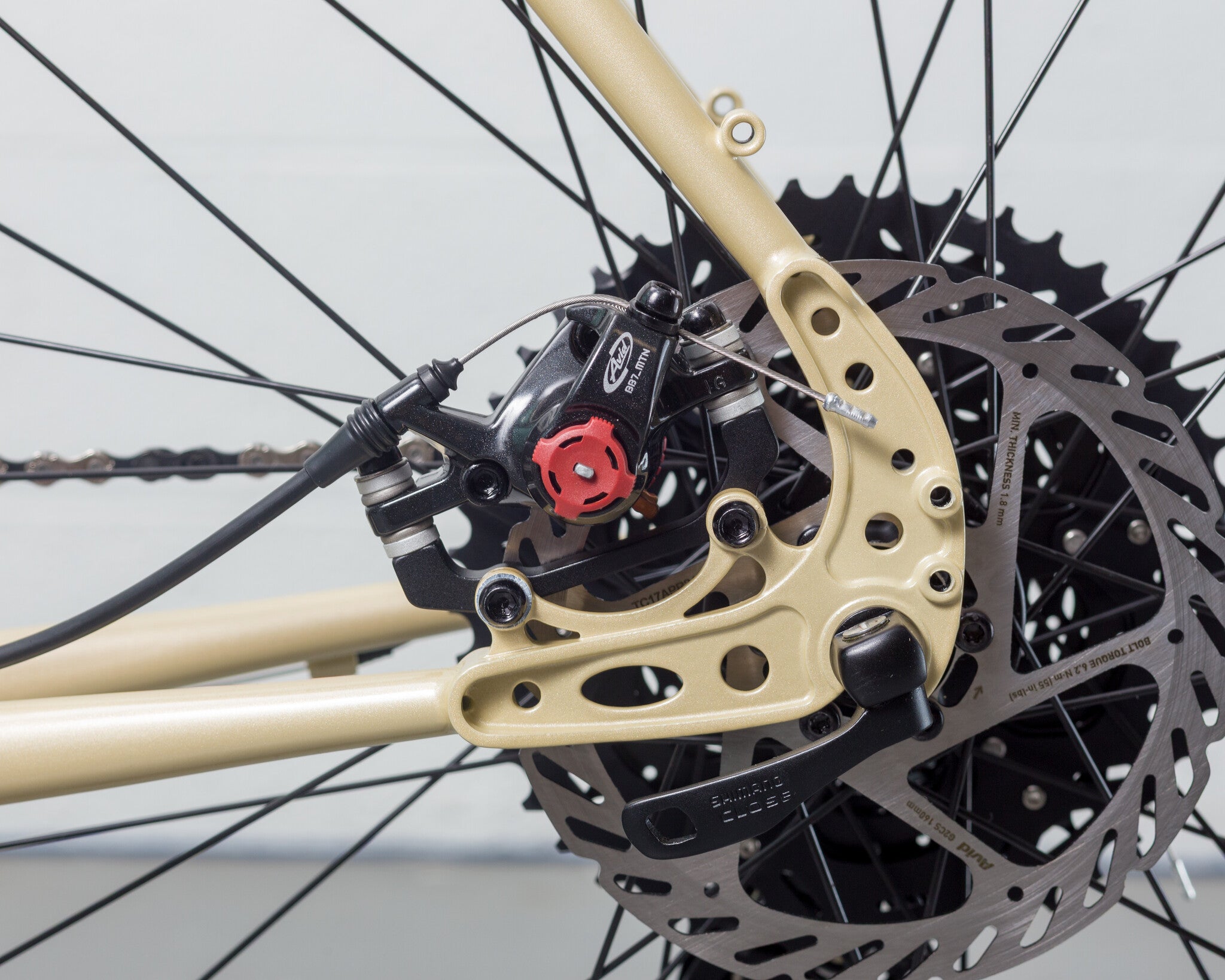 Complete Cycle Bassi Hog's Back Wiggler