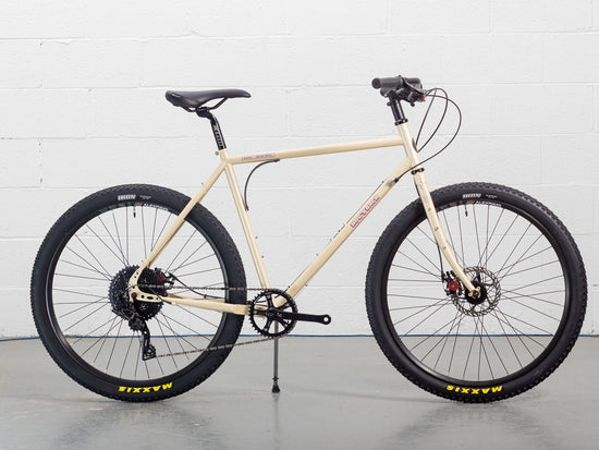 Complete Cycle Bassi Hog's Back Wiggler