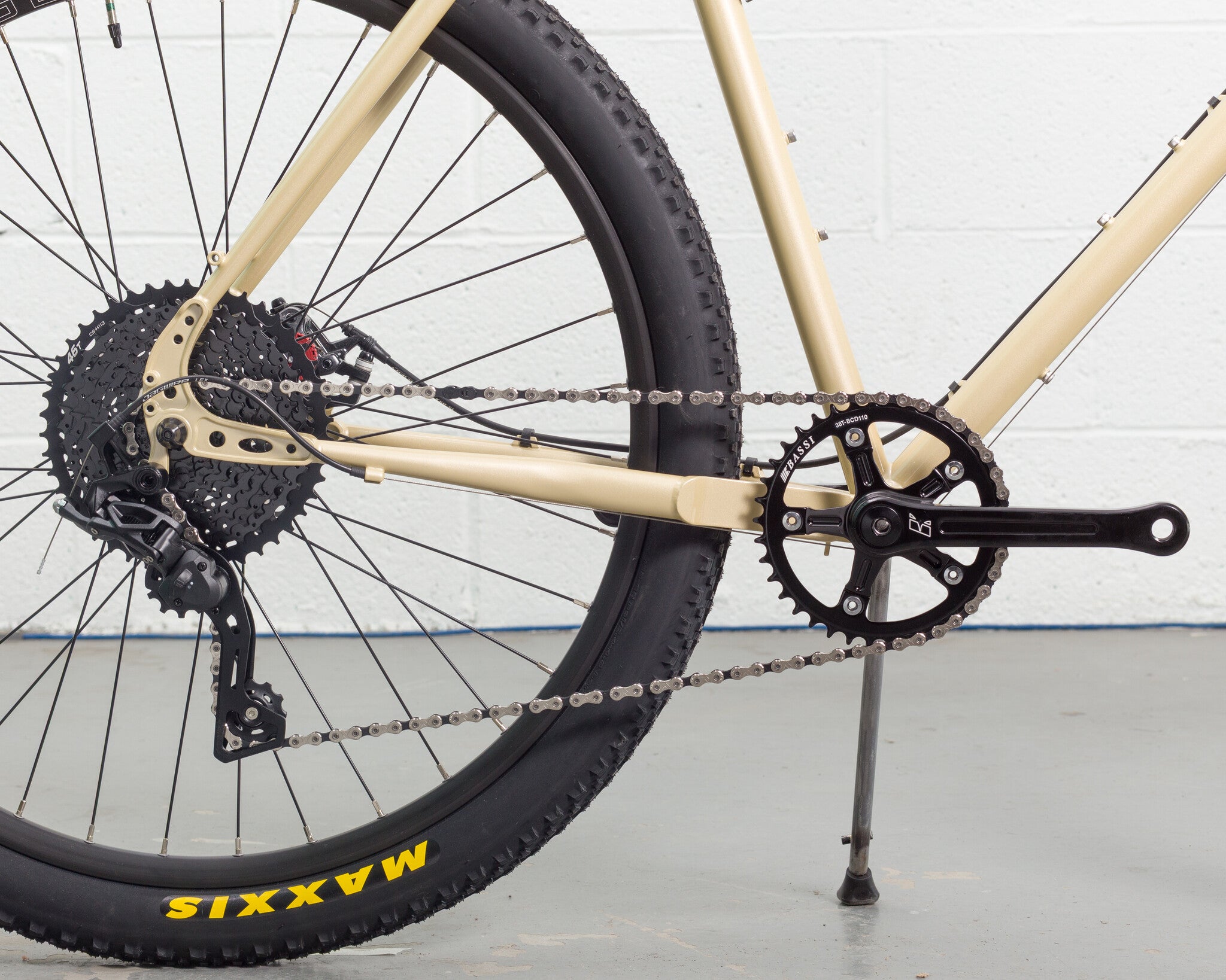 Complete Cycle Bassi Hog's Back Wiggler