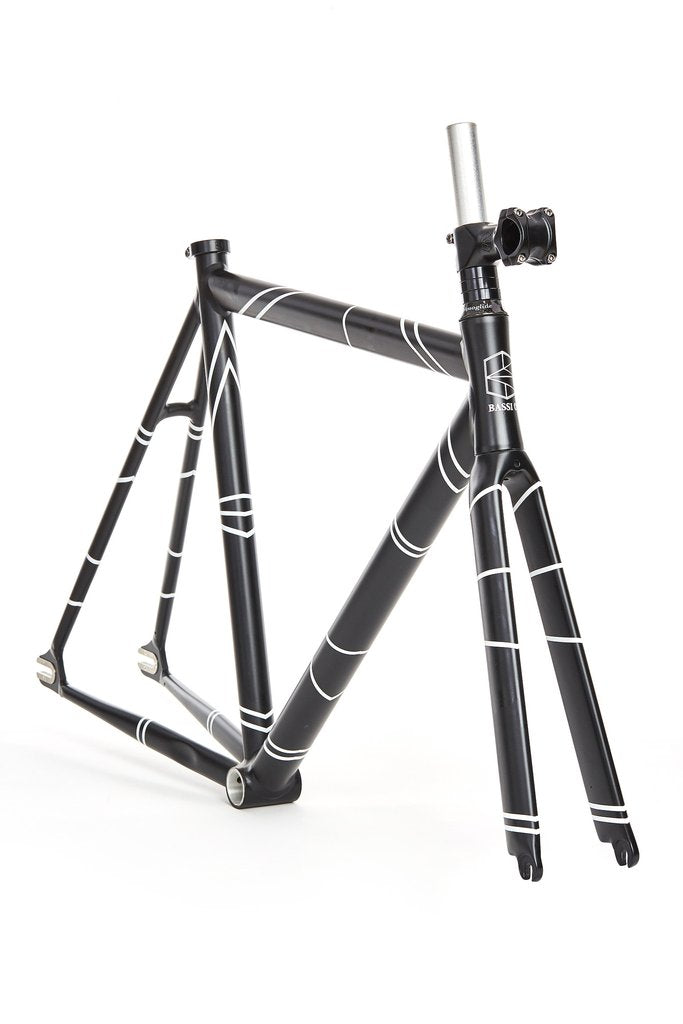 03 Frame & Fork