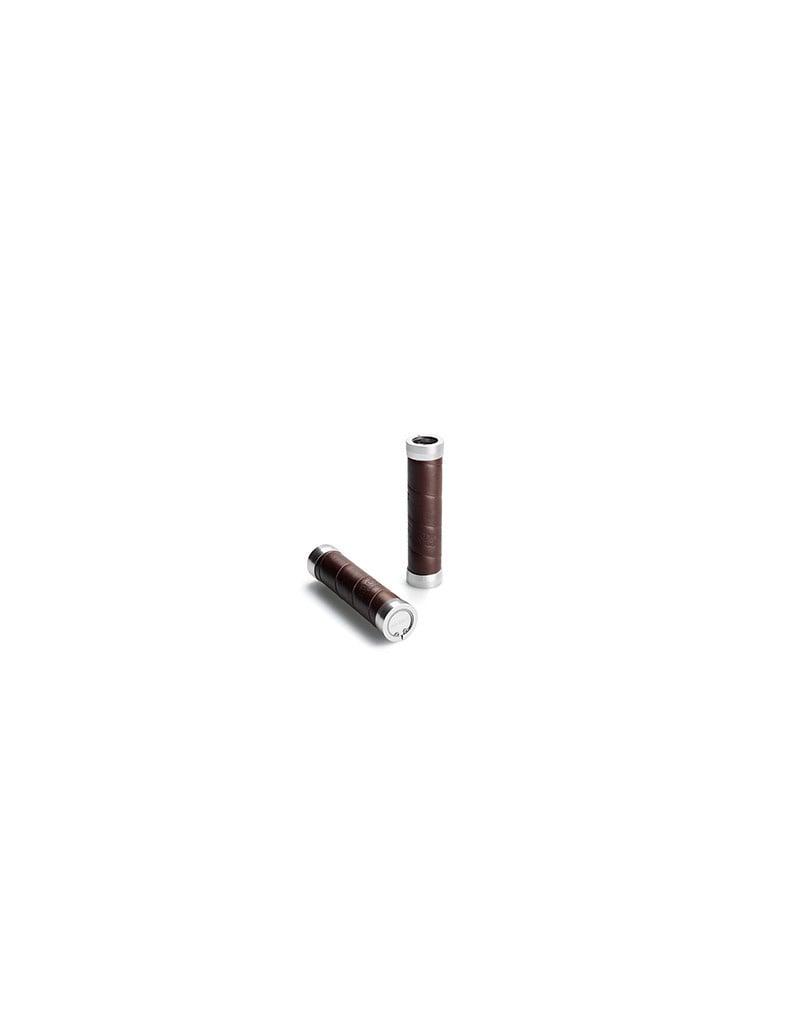 Brun / Brown / Standard