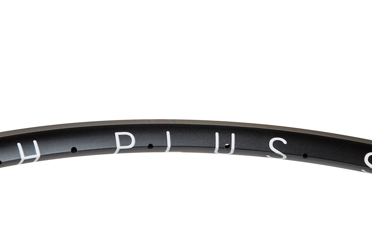Noir / Black 32h