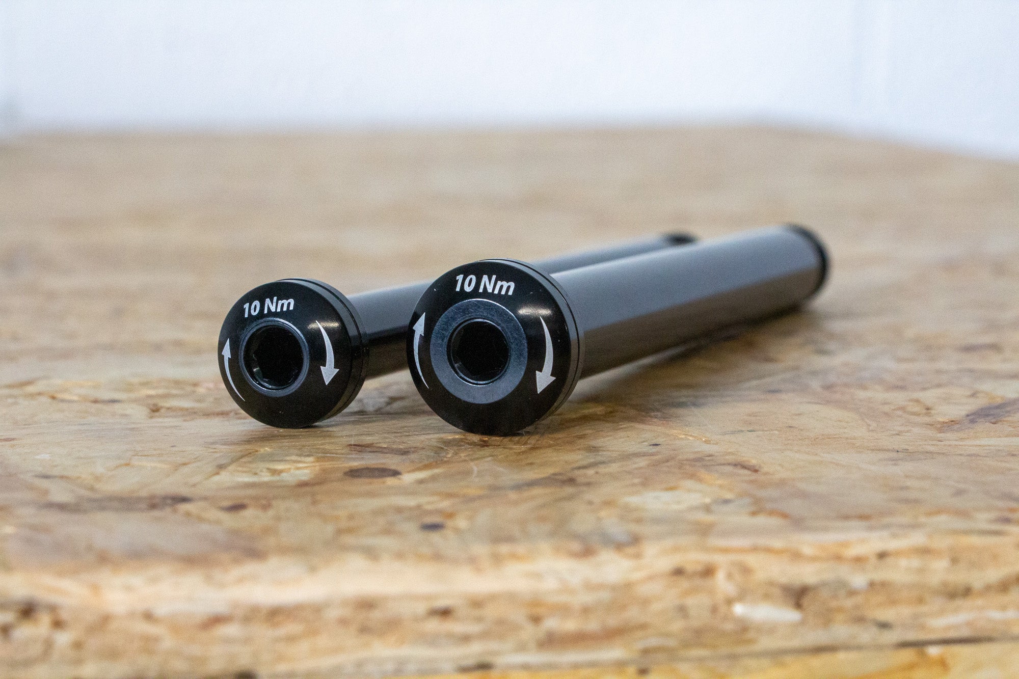 Bassi Thru-Axle